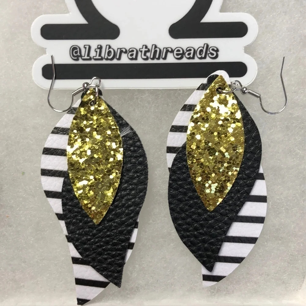 5/$20 striped gold sparkle layered‎ earrings